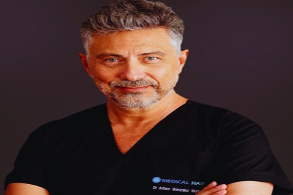 1 Dr. Arturo González Marlia